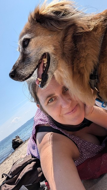 Ich mit Hund am Strand 